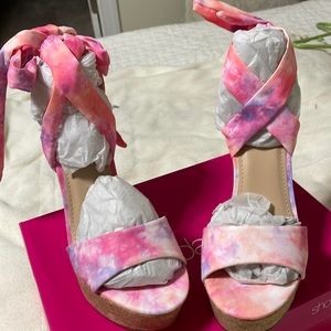 Tie-dye dress sandal